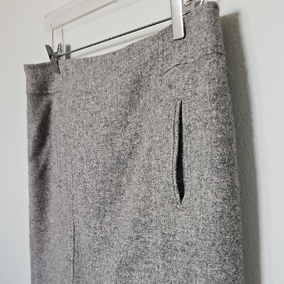 Talbots Wool Blend Feminine Office Gray Skirt No Slit Size 12 - Picture 3 of 8
